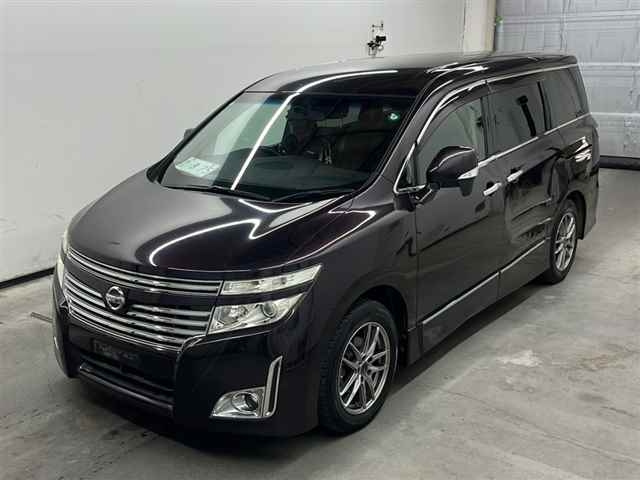 NISSAN ELGRAND Highway Star